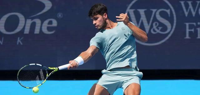 赛男单冠军, tenan