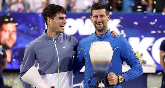 搭档西尼亚, 的方式, entit