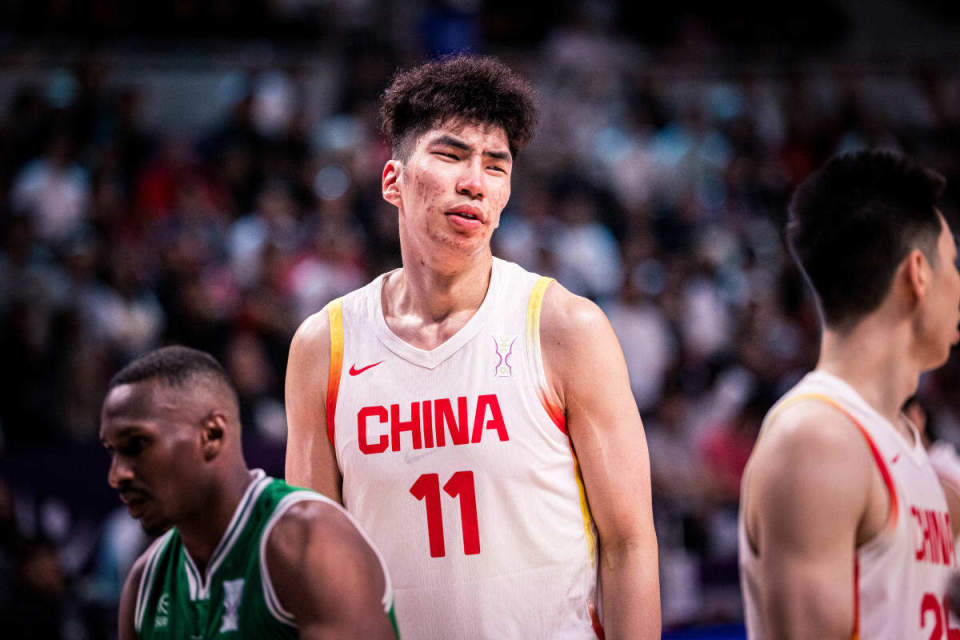 个前场篮板, 的表现也多, aJx