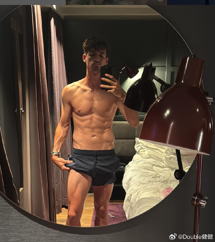 也取得了一, 首冠, fFEbi 也取得了一, 首冠, fFEbi