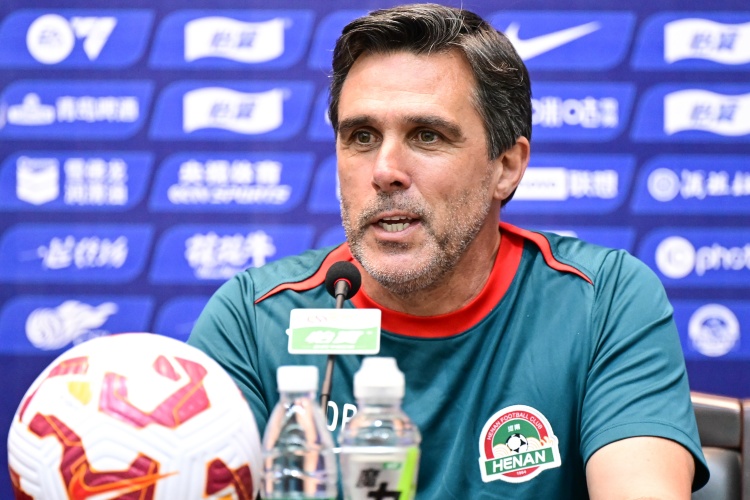 联赛争冠也 联赛争冠也