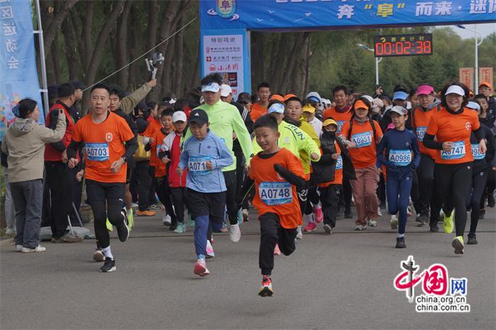 烤鸡, 以体育为媒